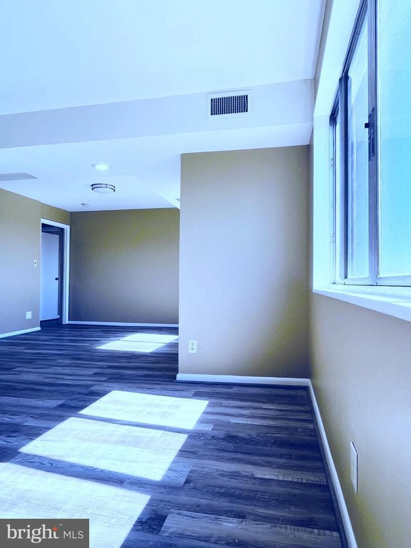 5340 Holmes Run Parkway #1401 photo 12