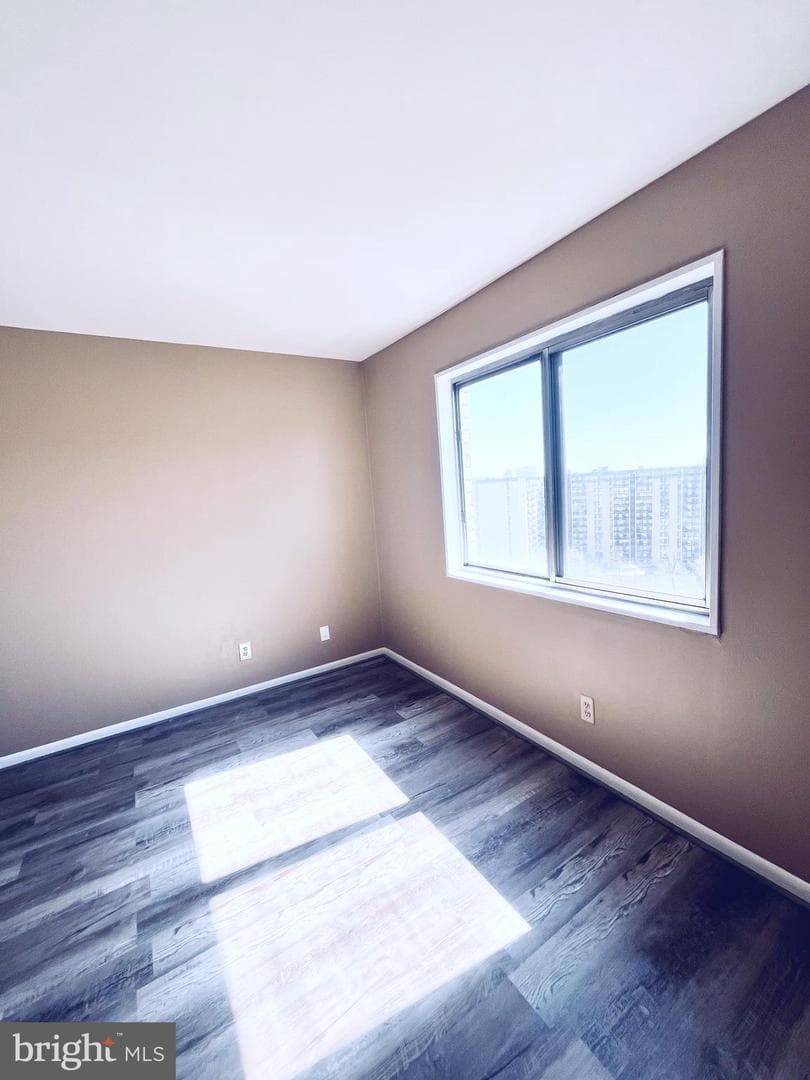 5340 Holmes Run Parkway #1401 photo 18
