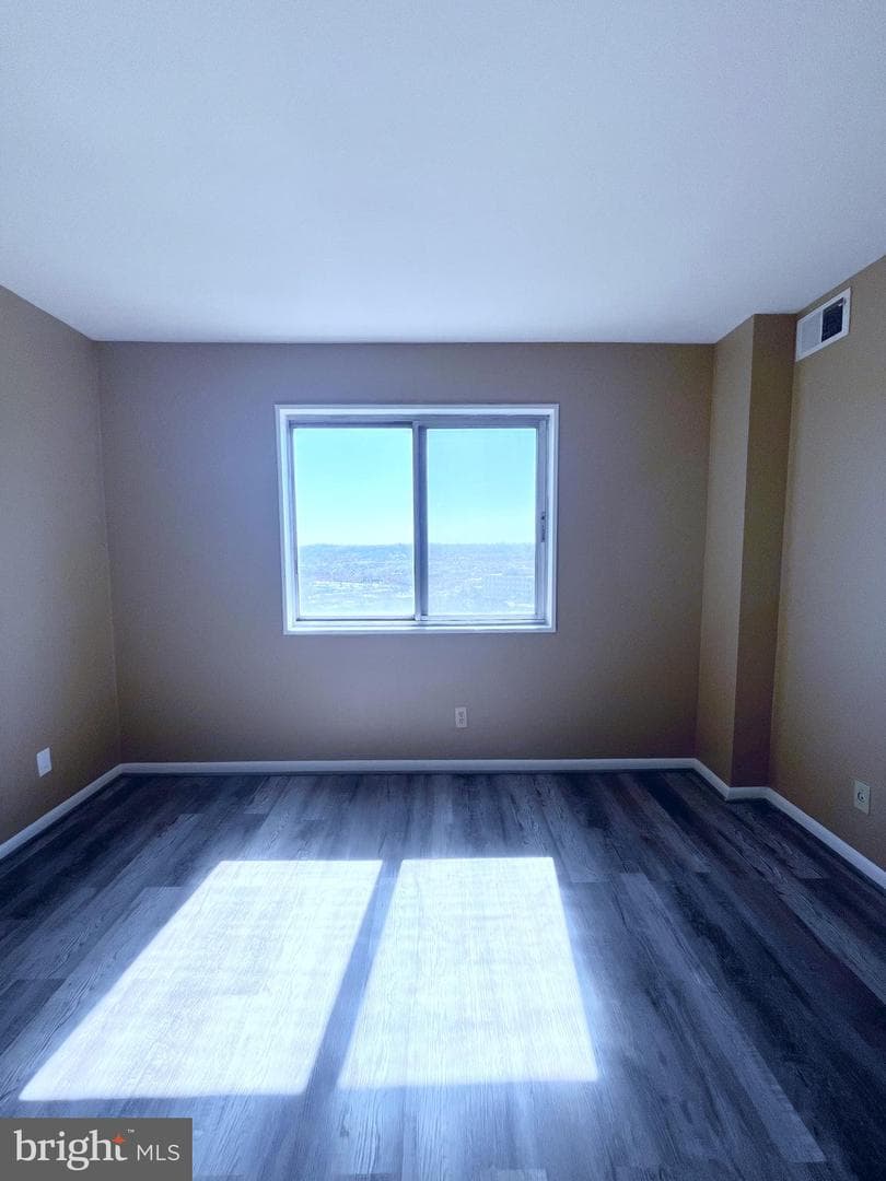5340 Holmes Run Parkway #1401 photo 19