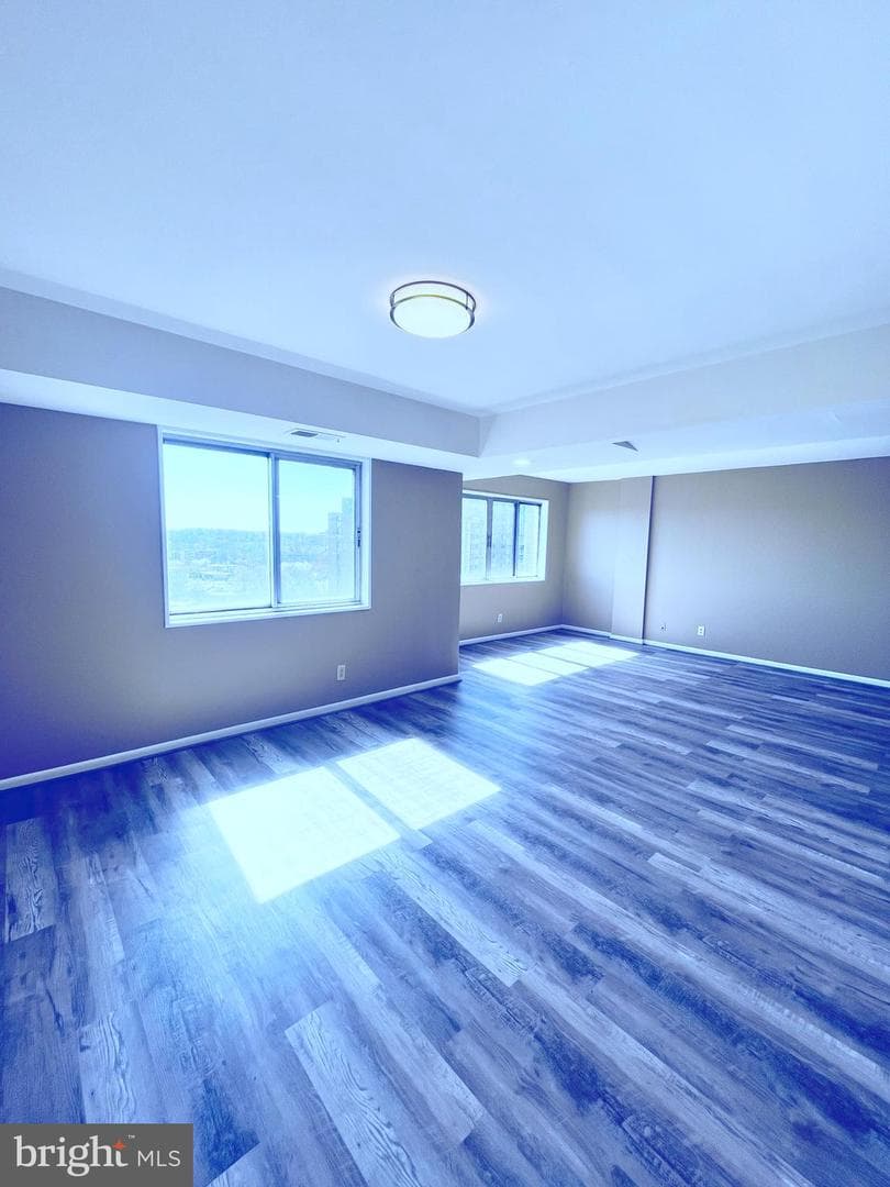 5340 Holmes Run Parkway #1401 photo 22