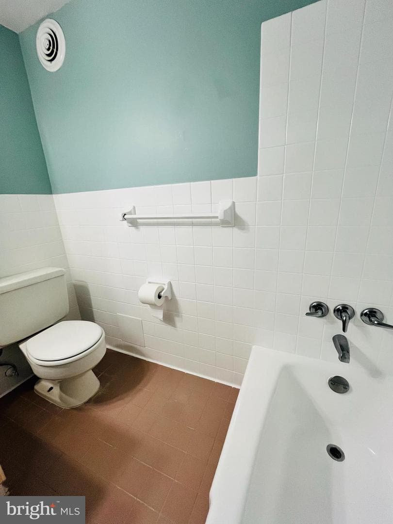 5340 Holmes Run Parkway #1401 photo 33