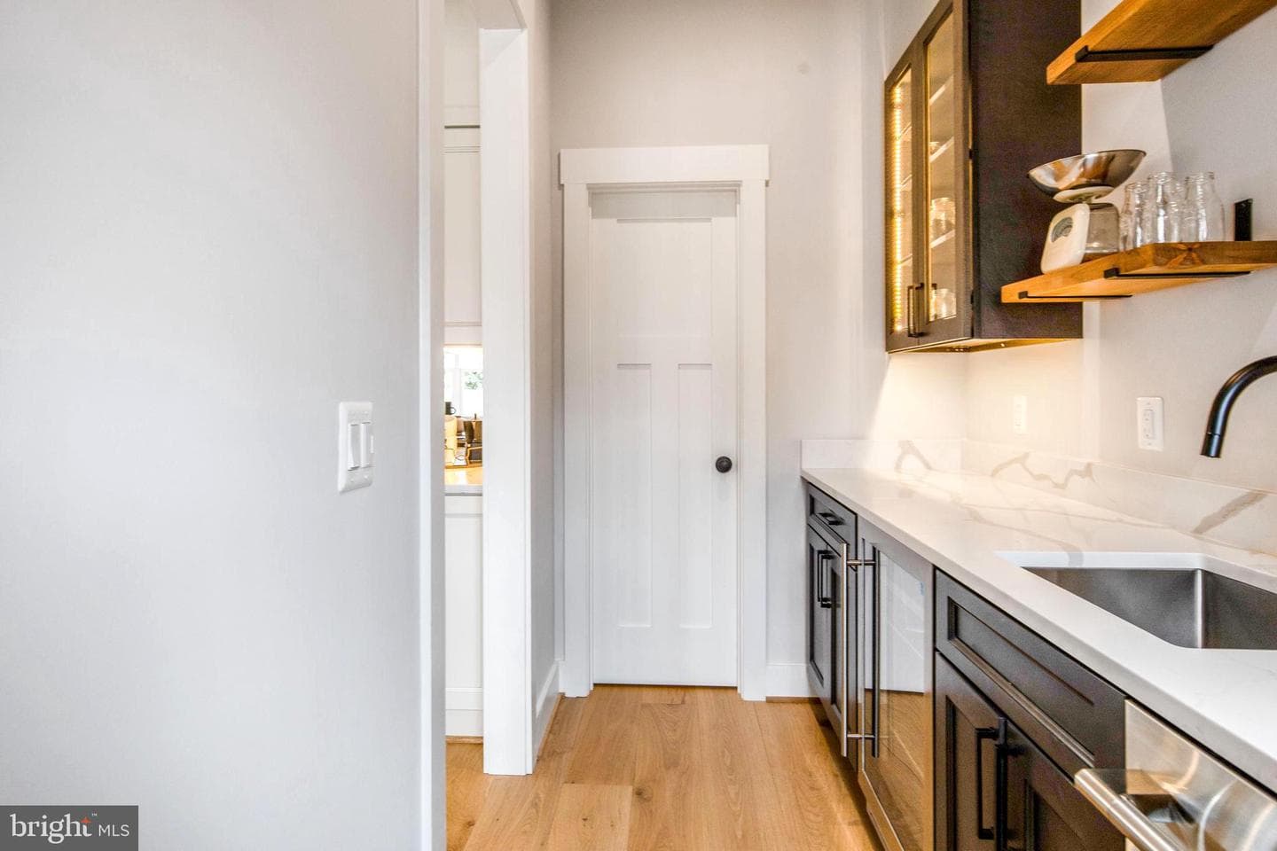 1 E Uhler Avenue photo 19