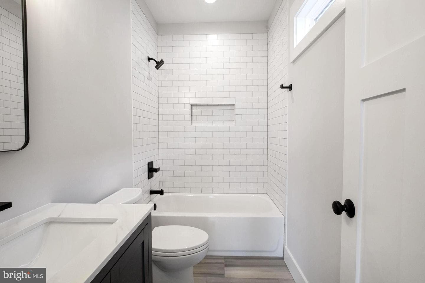 1 E Uhler Avenue photo 41