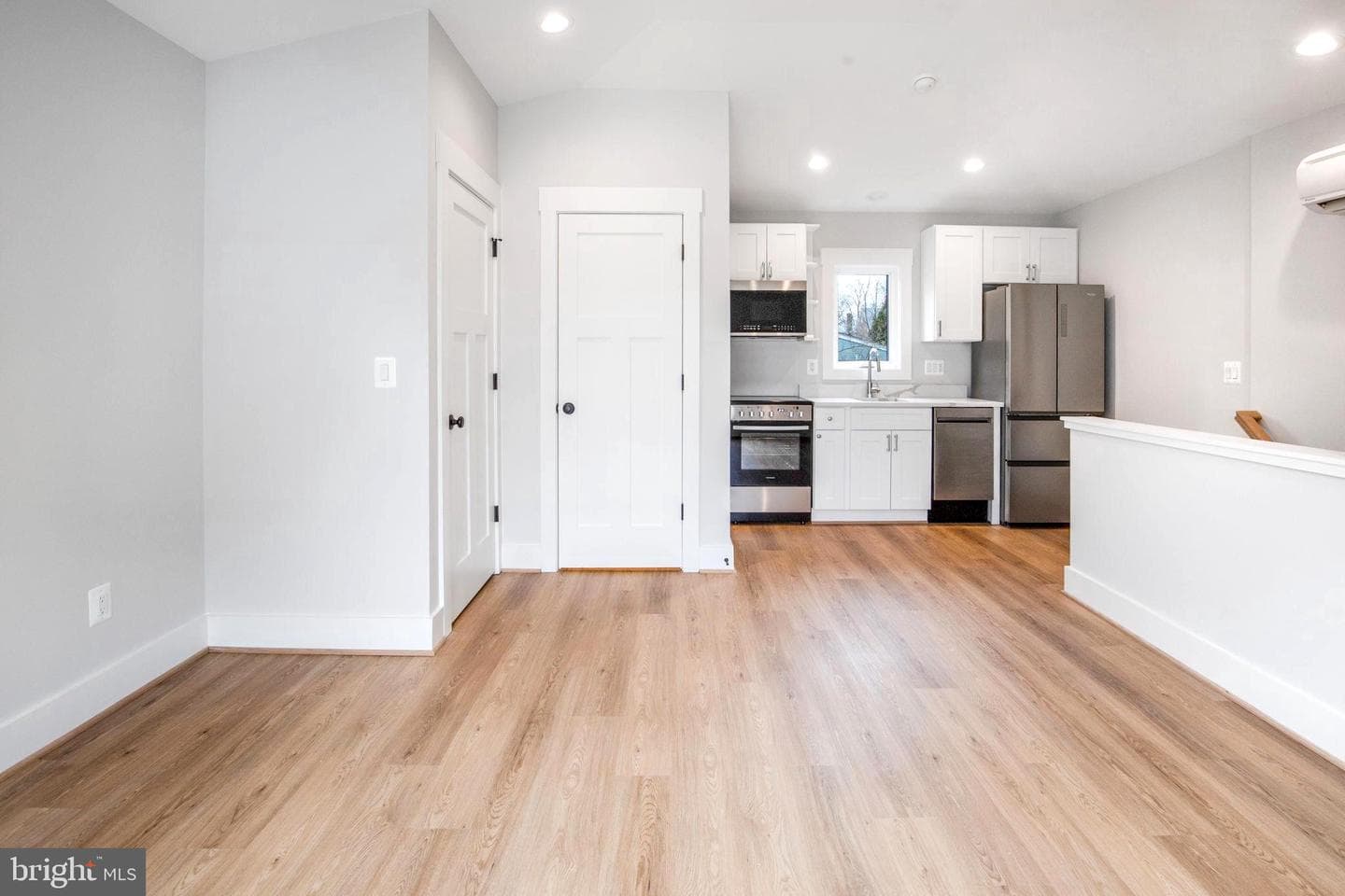 1 E Uhler Avenue photo 65