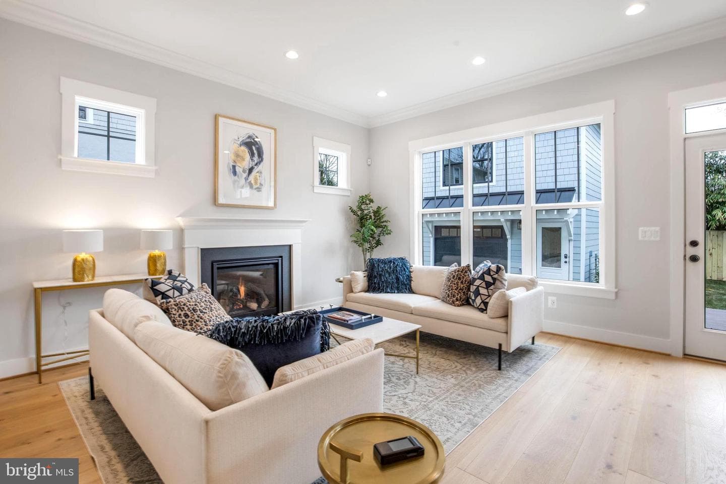 1 E Uhler Avenue photo 8