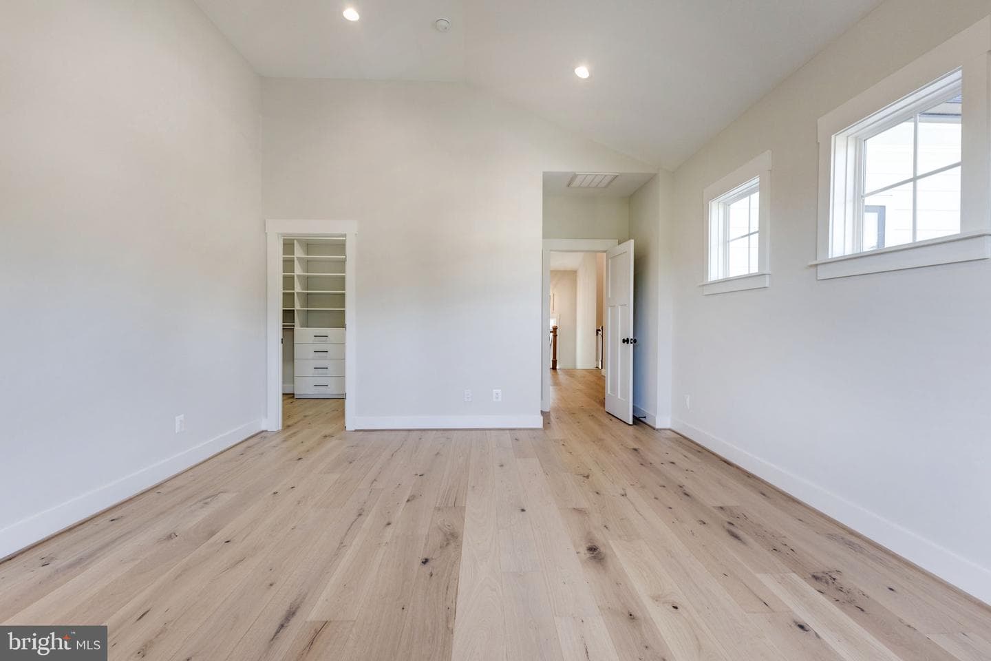 2315 Commonwealth Avenue photo 27