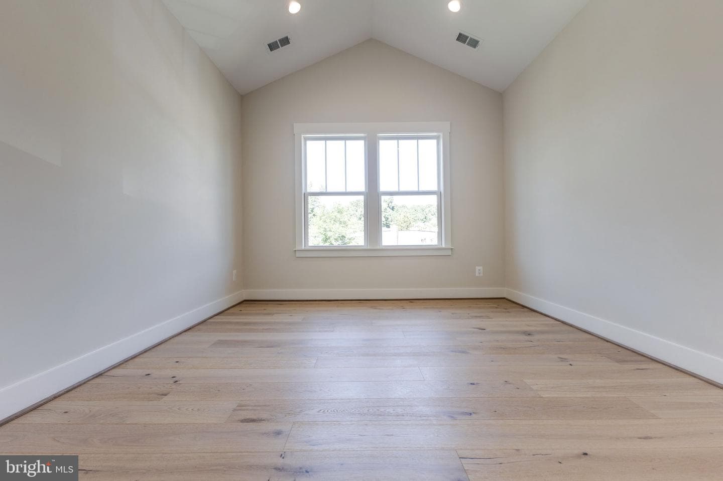 2315 Commonwealth Avenue photo 35