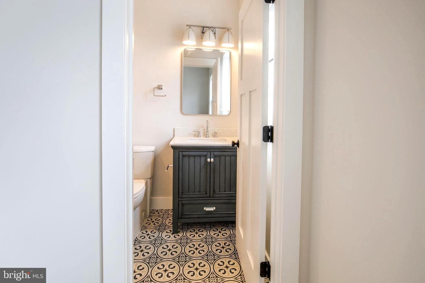 2315 Commonwealth Avenue photo 37