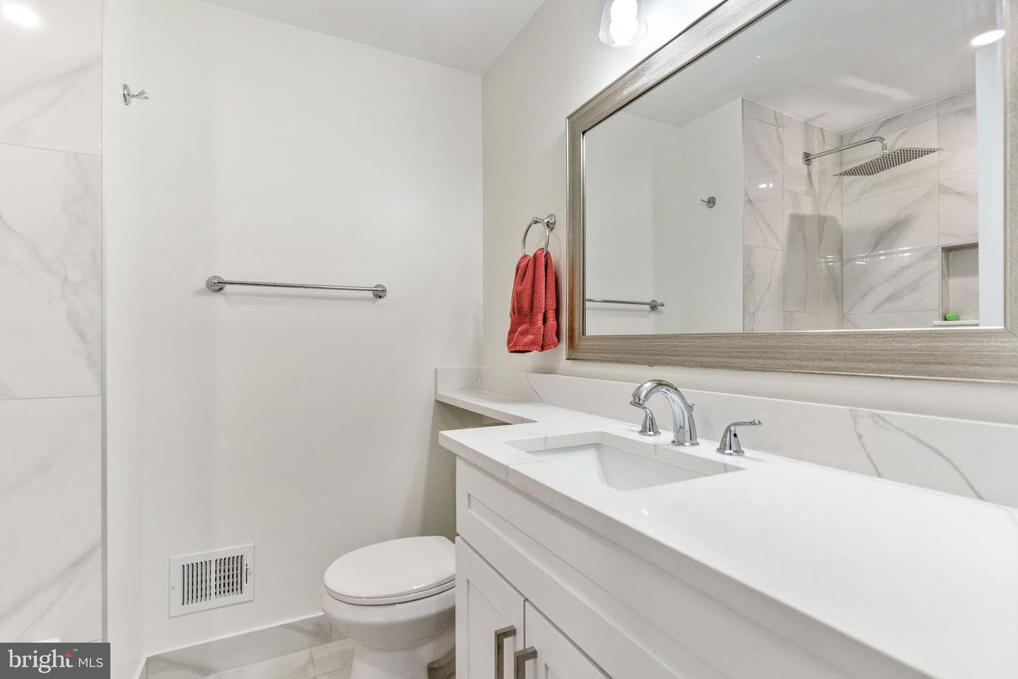5006 Regency Place photo 14