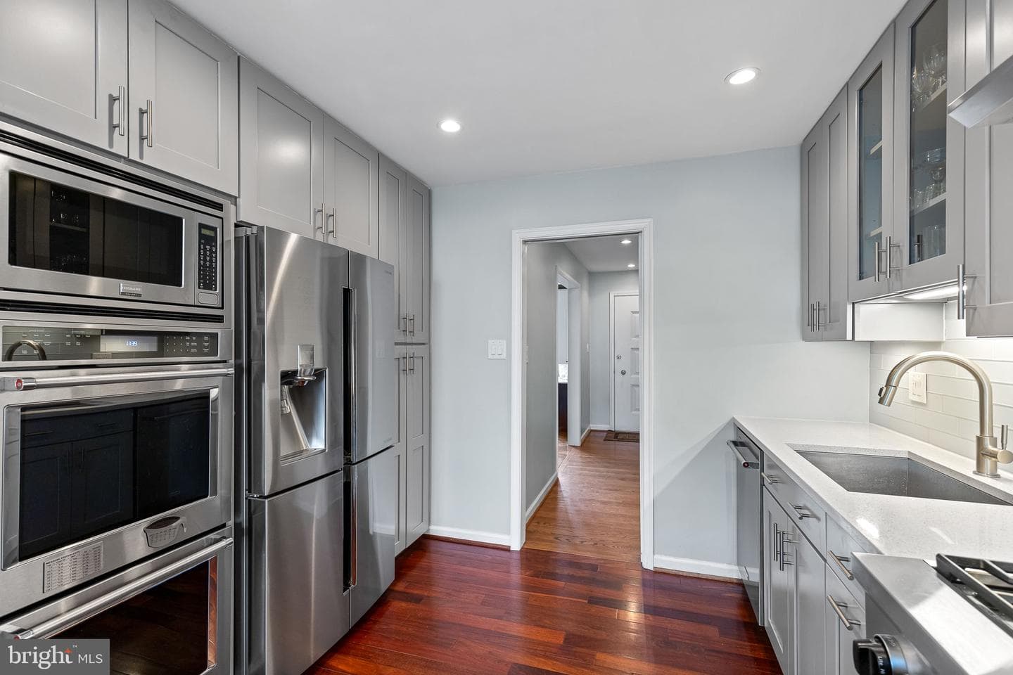 1410 Juliana Place photo 9