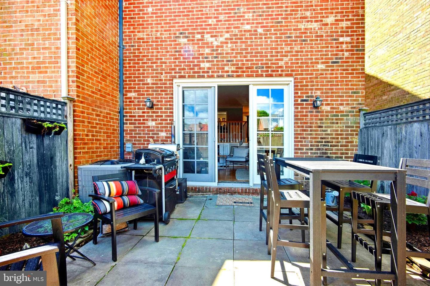 211 Princess Street photo 18