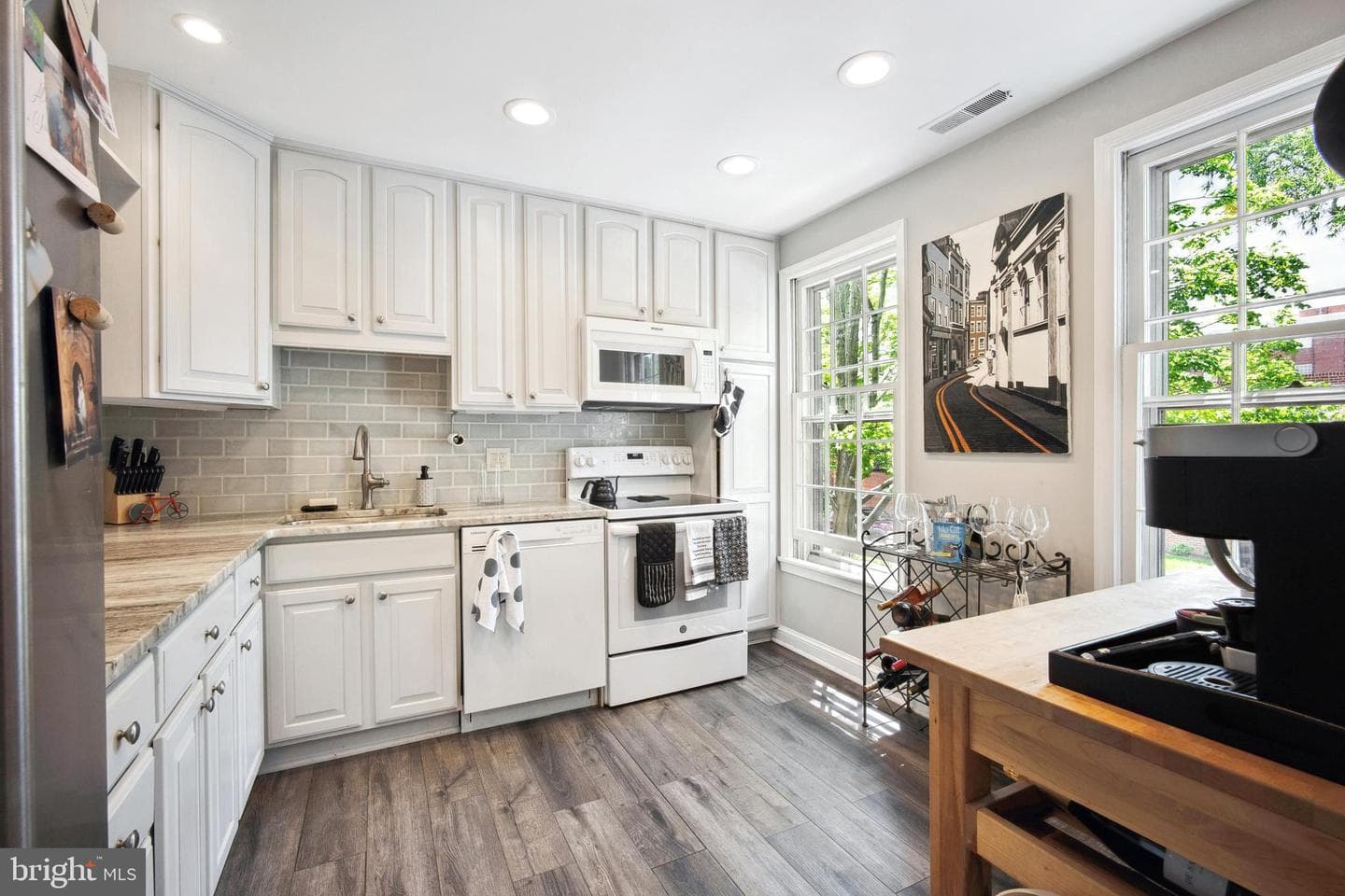 211 Princess Street photo 8