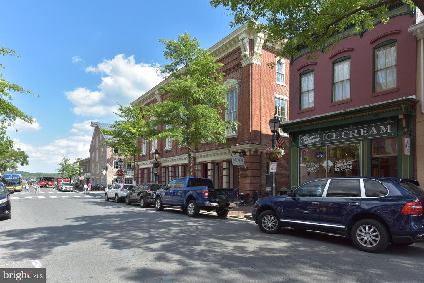 922 S Washington Street #203 photo 37