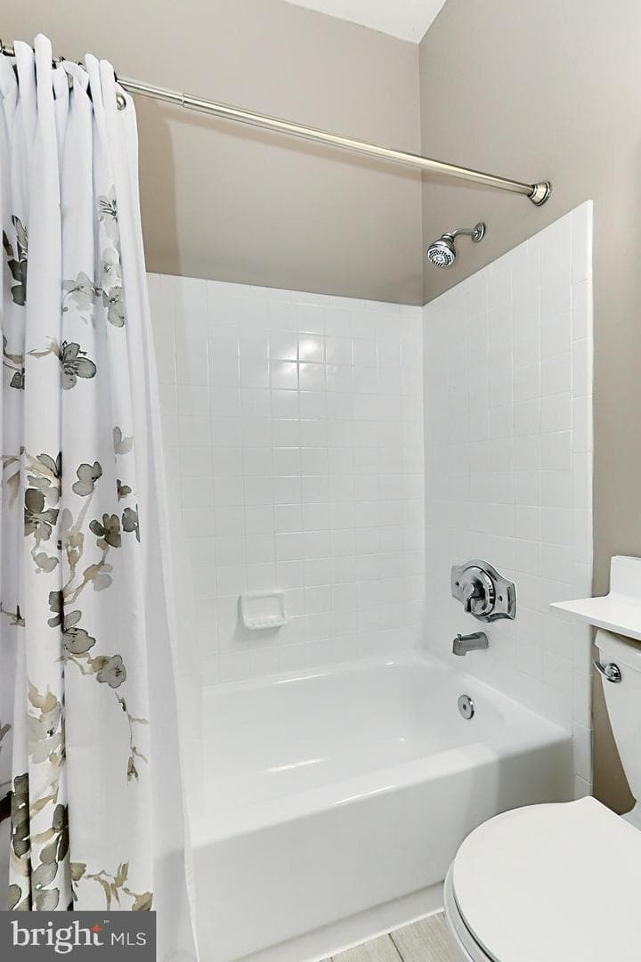 4689 Lawton Way #301 photo 18