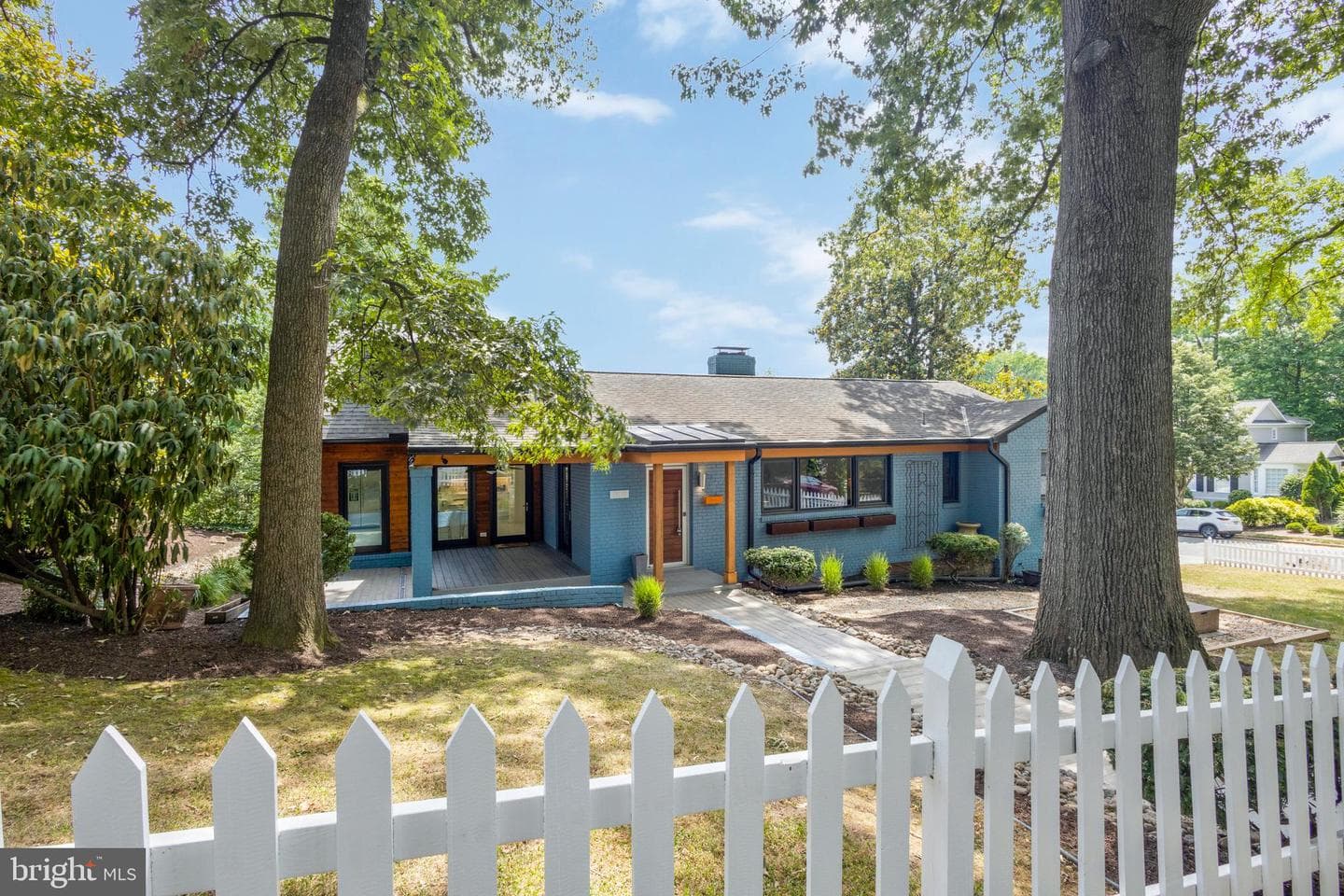 1108 Vassar Road photo 2