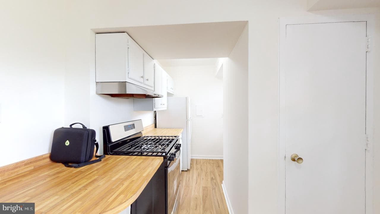 5909 Quantrell Avenue #102 photo 2