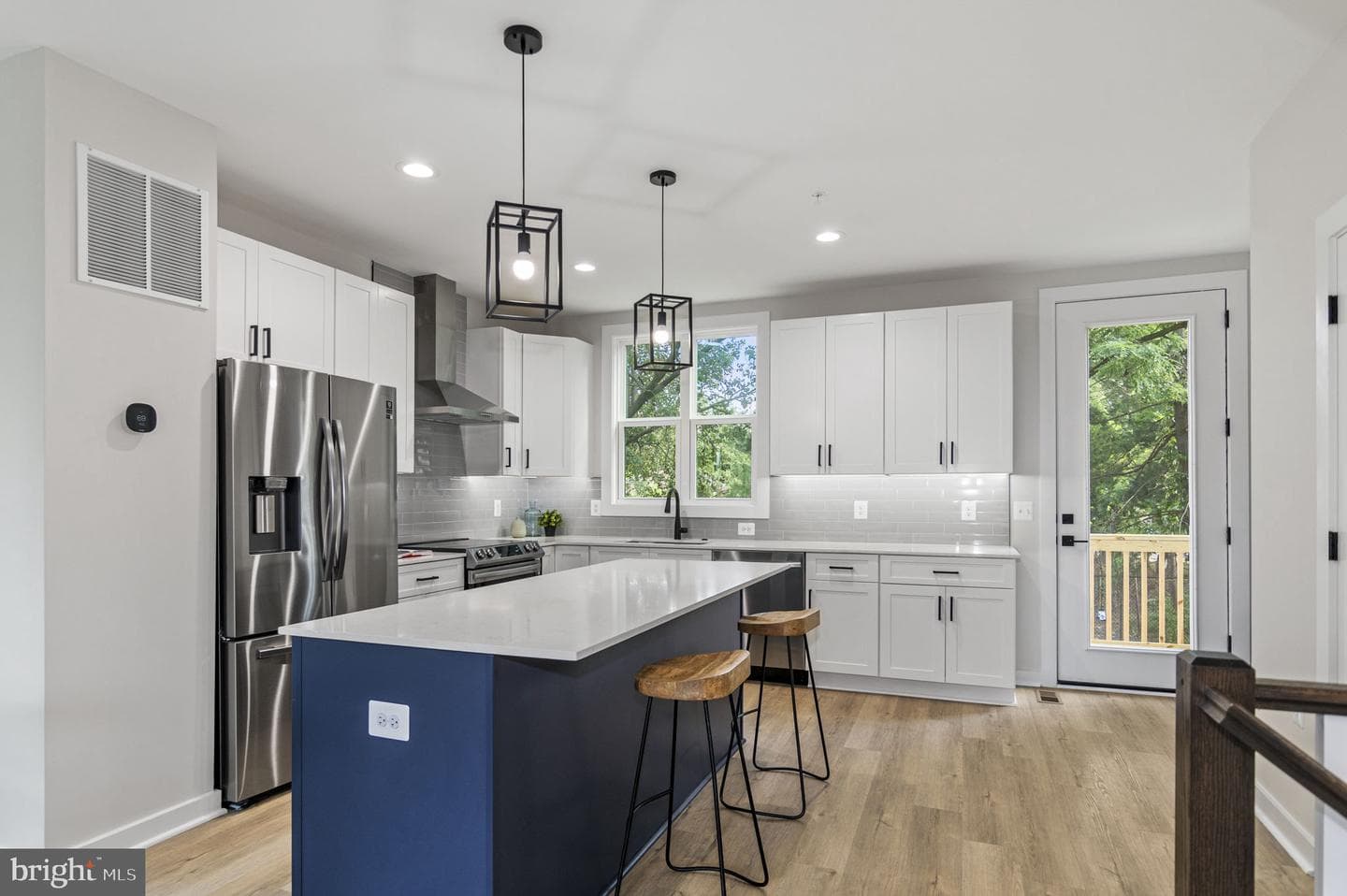 6338 Stevenson Avenue photo 12