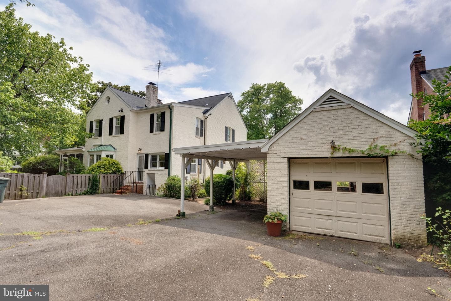 501 Hilltop Terrace photo 32