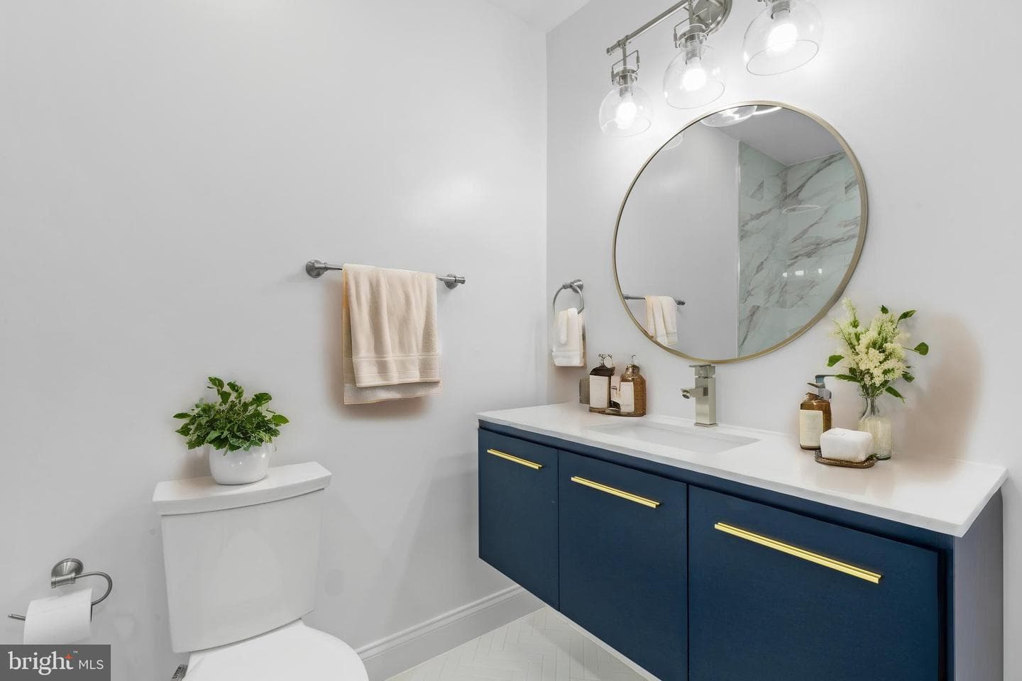 438 N Armistead Street #303 photo 9