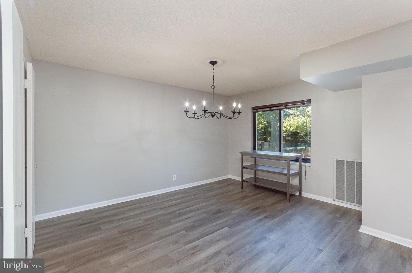 307 Yoakum Parkway #224 photo 6
