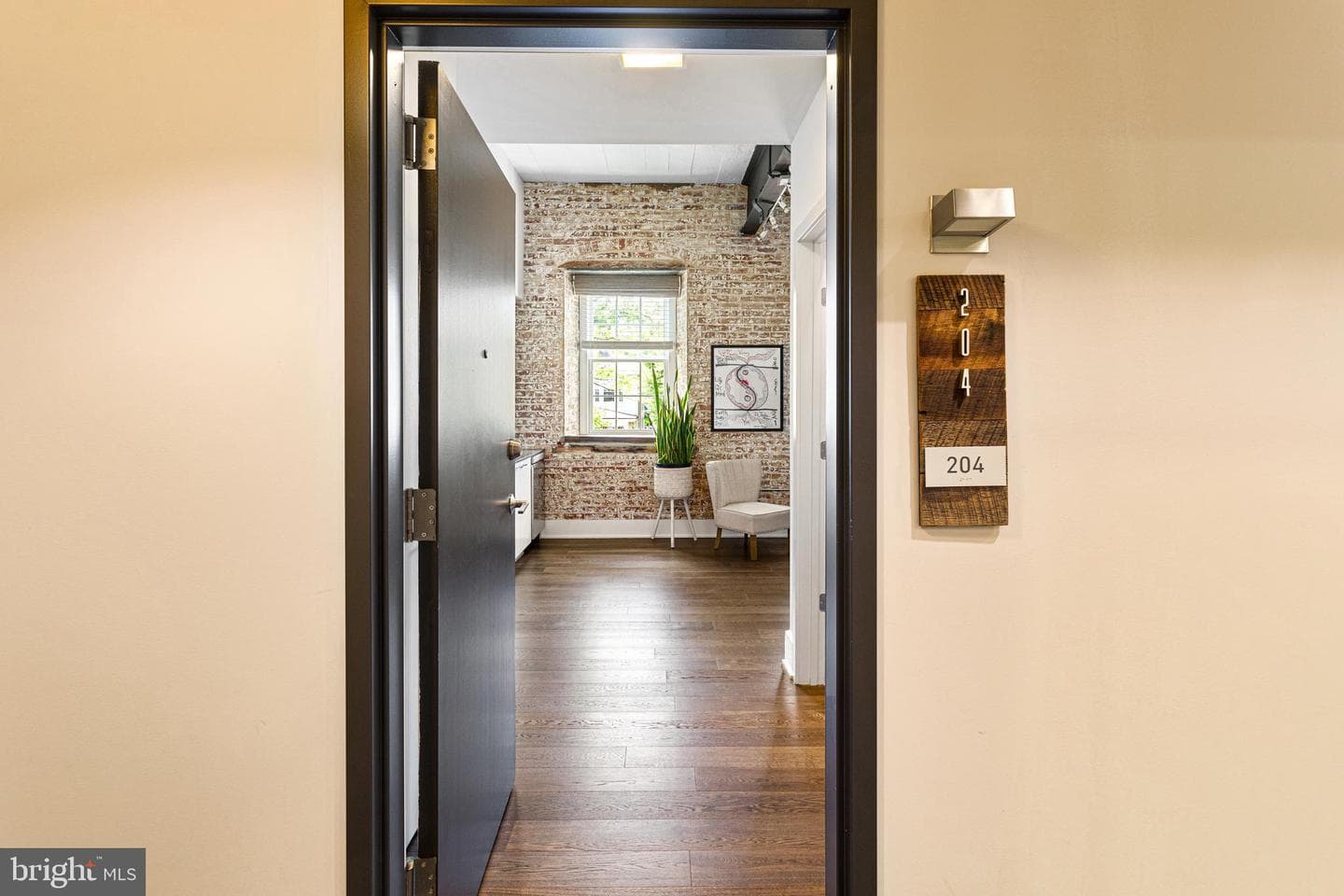 515 N Washington Street #204 photo 17