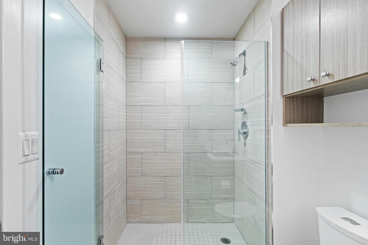 515 N Washington Street #204 photo 27