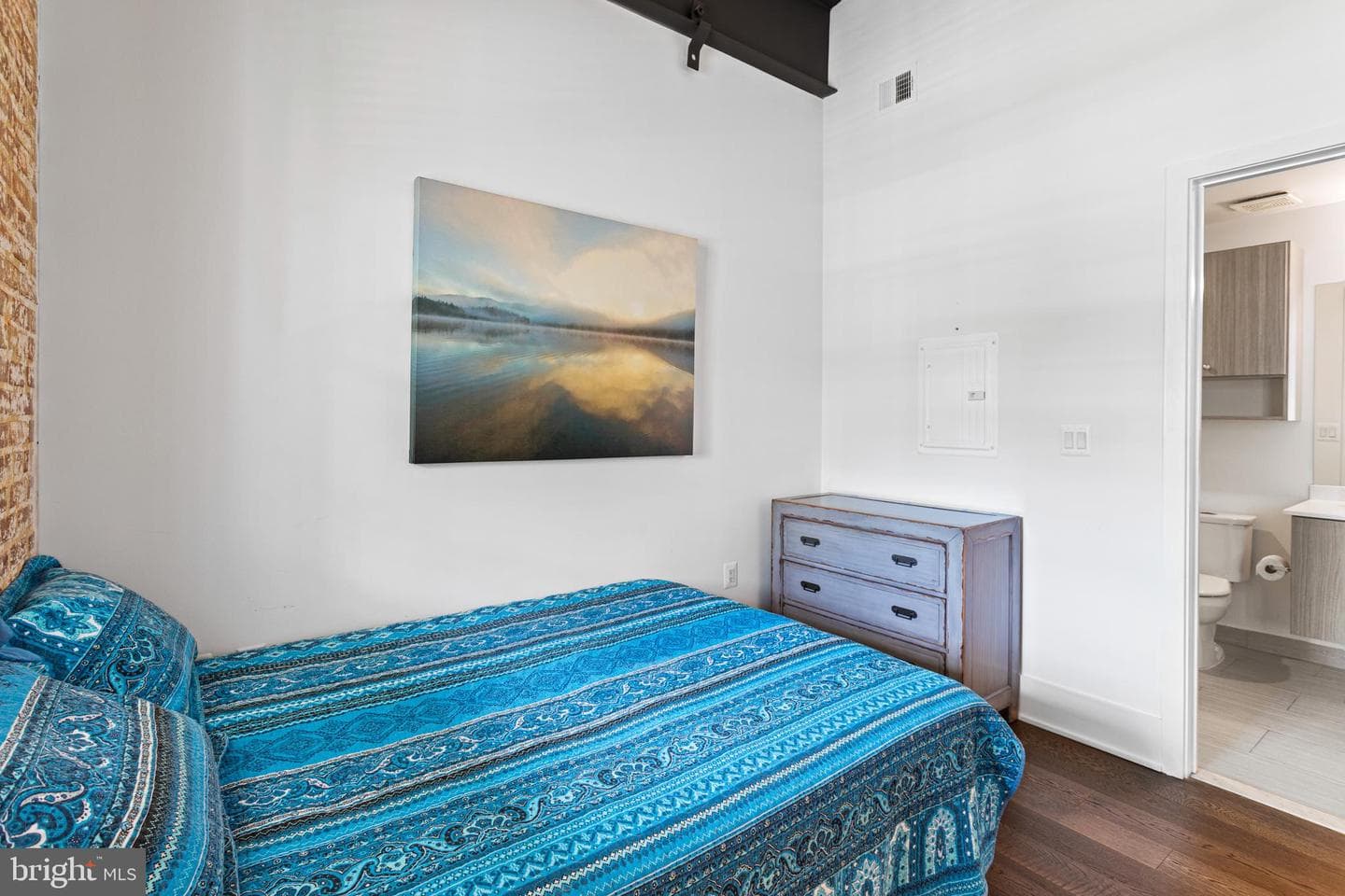 515 N Washington Street #204 photo 30