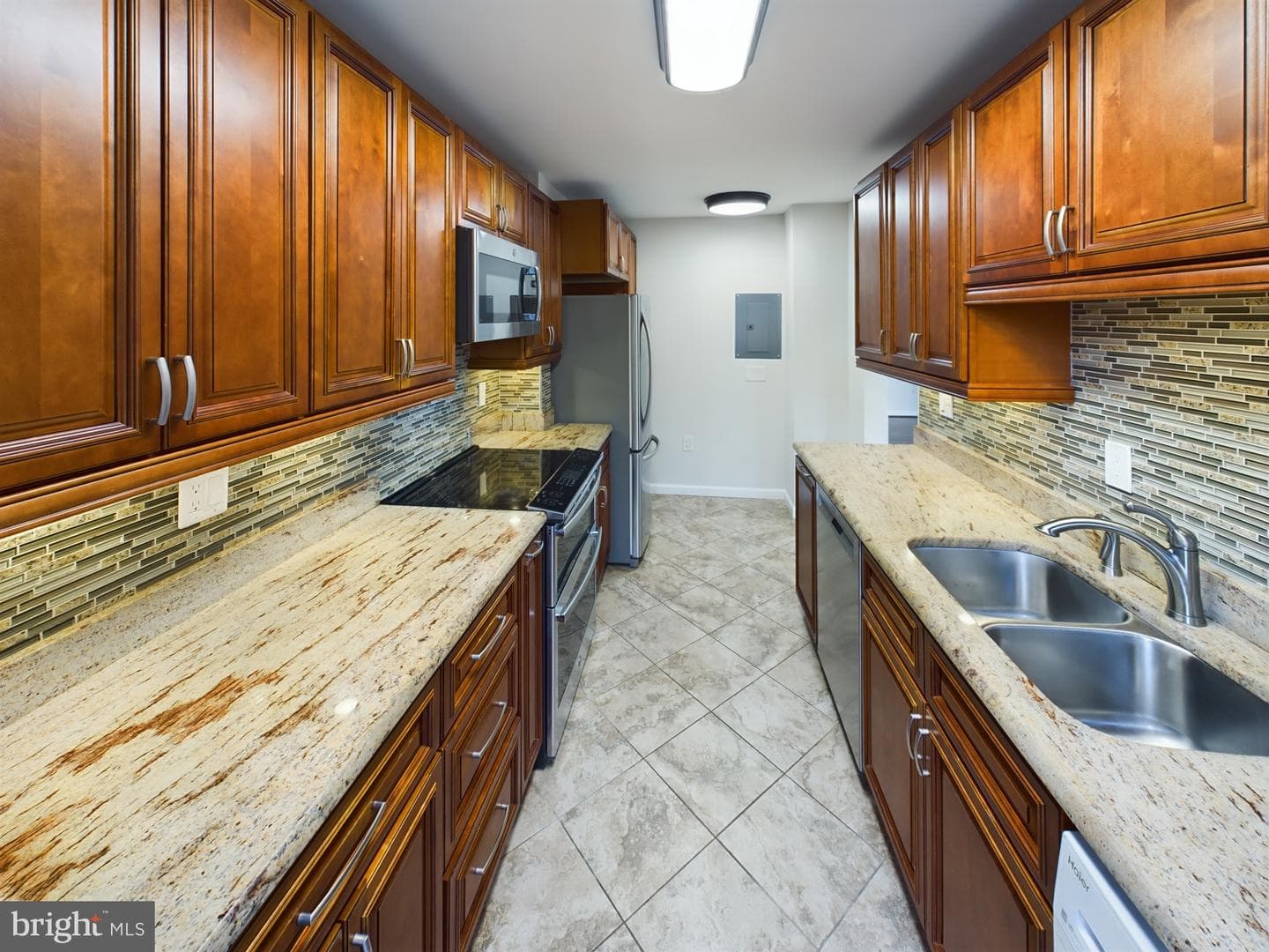 250 S Reynolds Street #204 photo 16