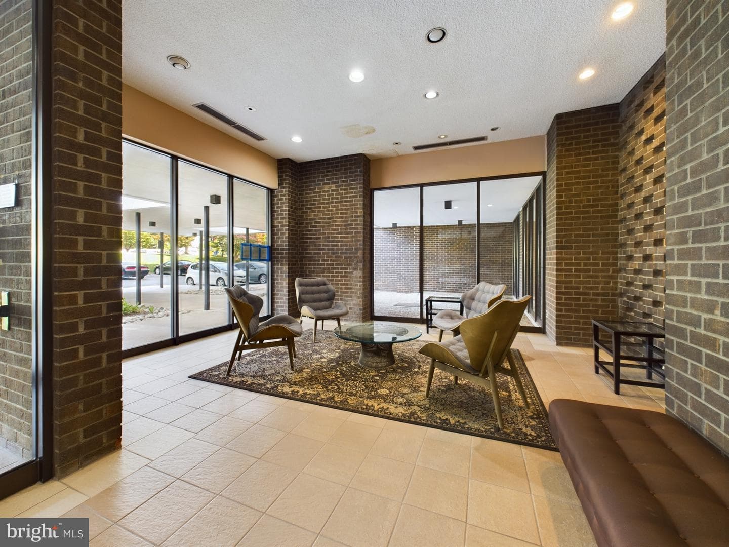 250 S Reynolds Street #204 photo 39