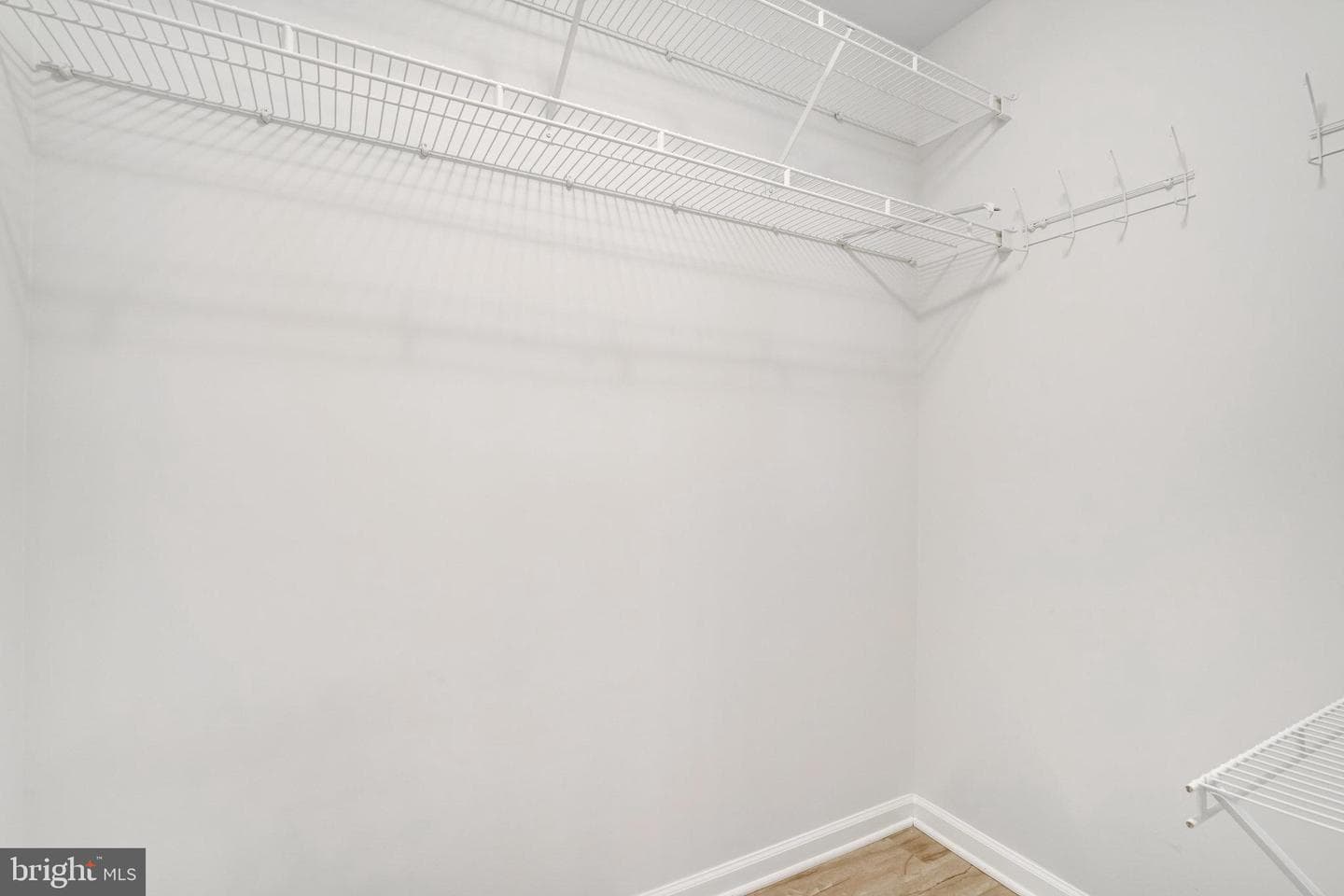 154 Ingle Place photo 27