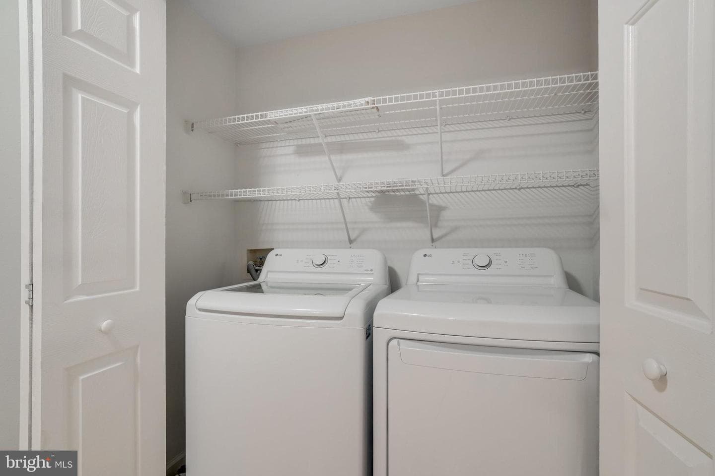 154 Ingle Place photo 33