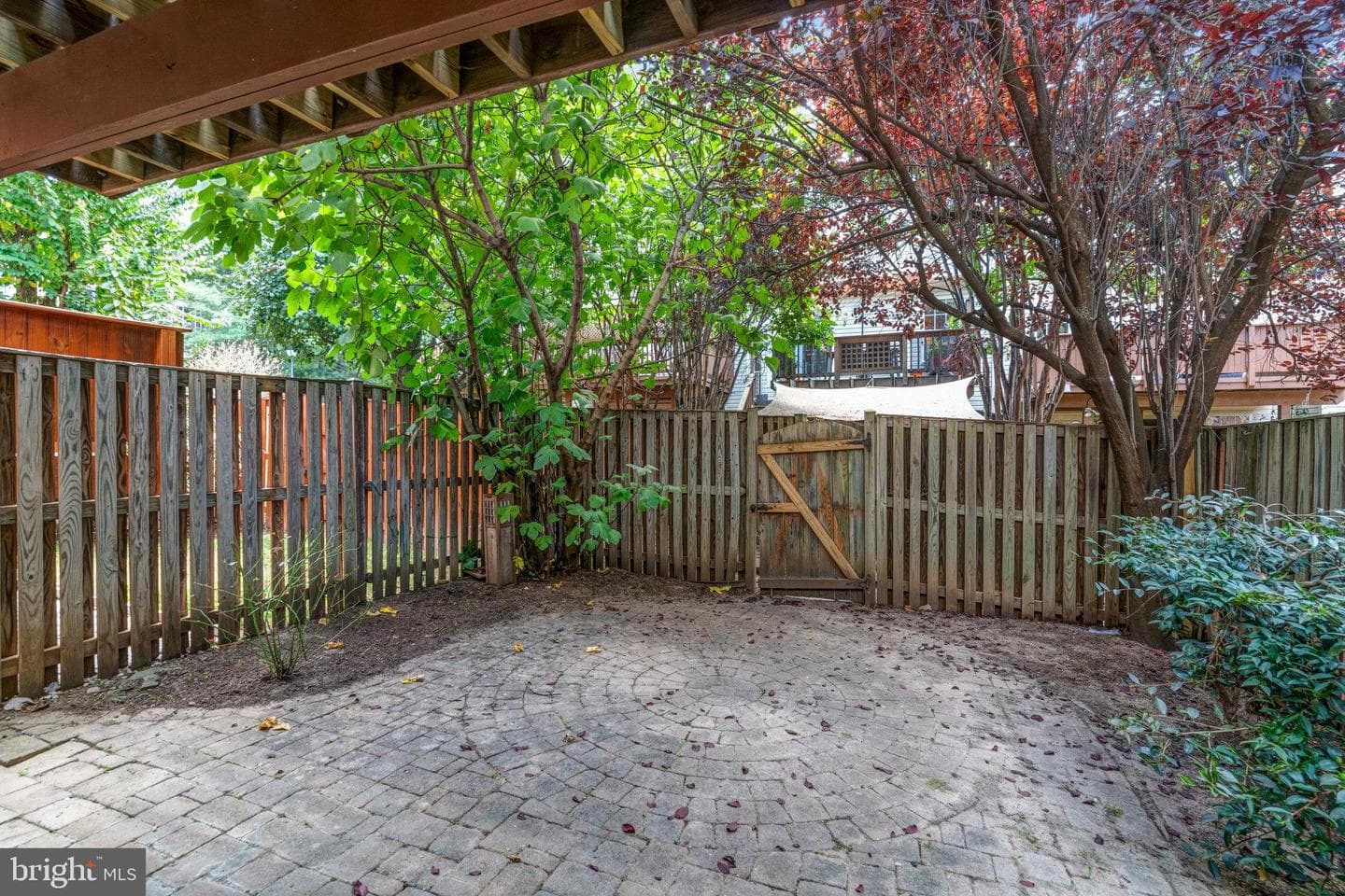 154 Ingle Place photo 35