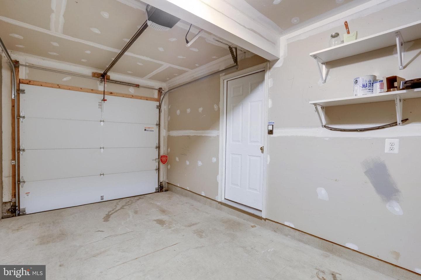 154 Ingle Place photo 38