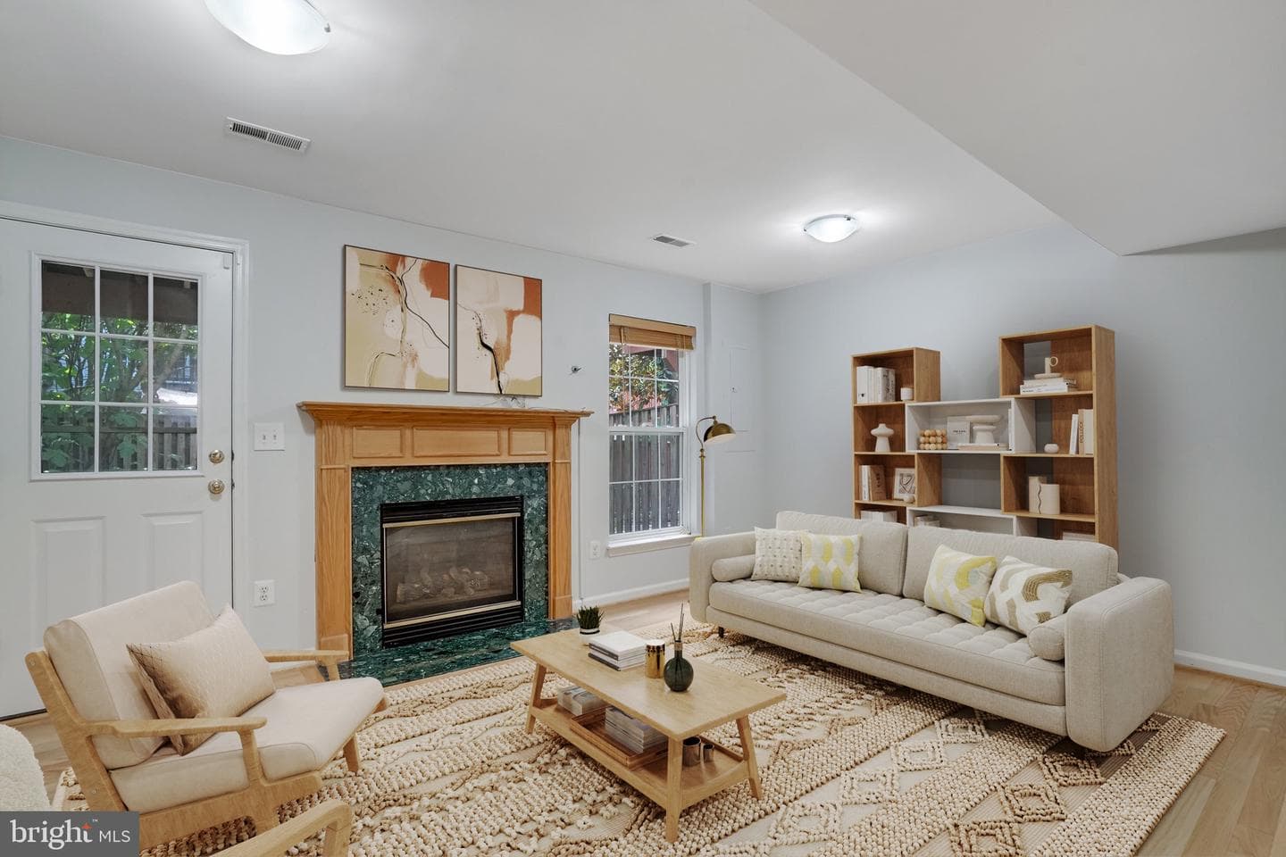 154 Ingle Place photo 6