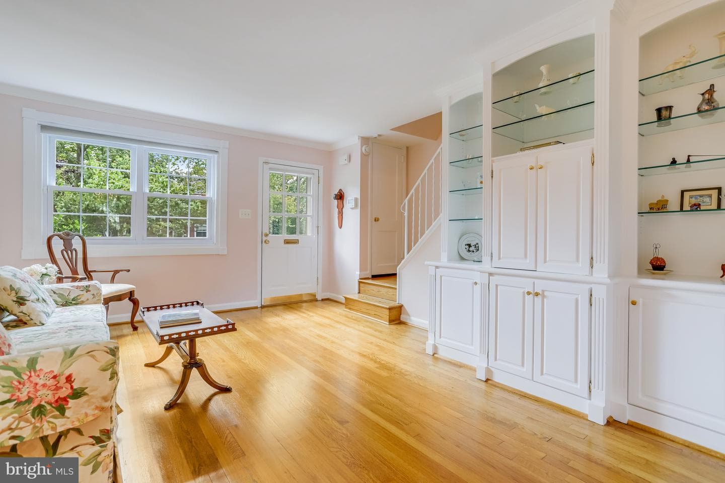 34 E Rosemont Avenue photo 5