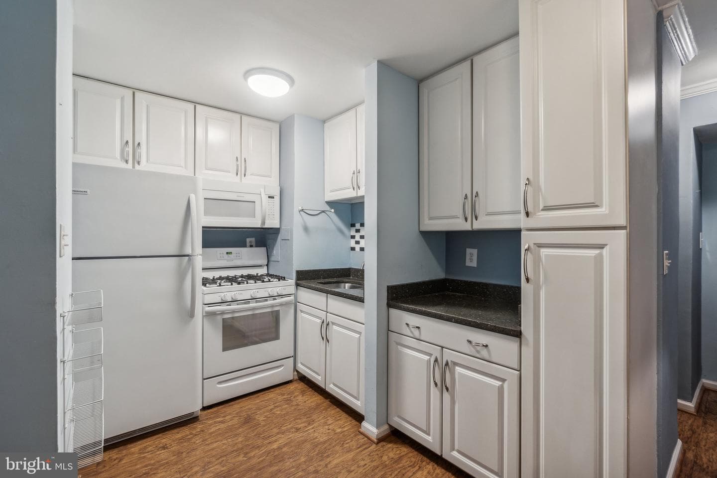 801 Pitt Street N #204 photo 4