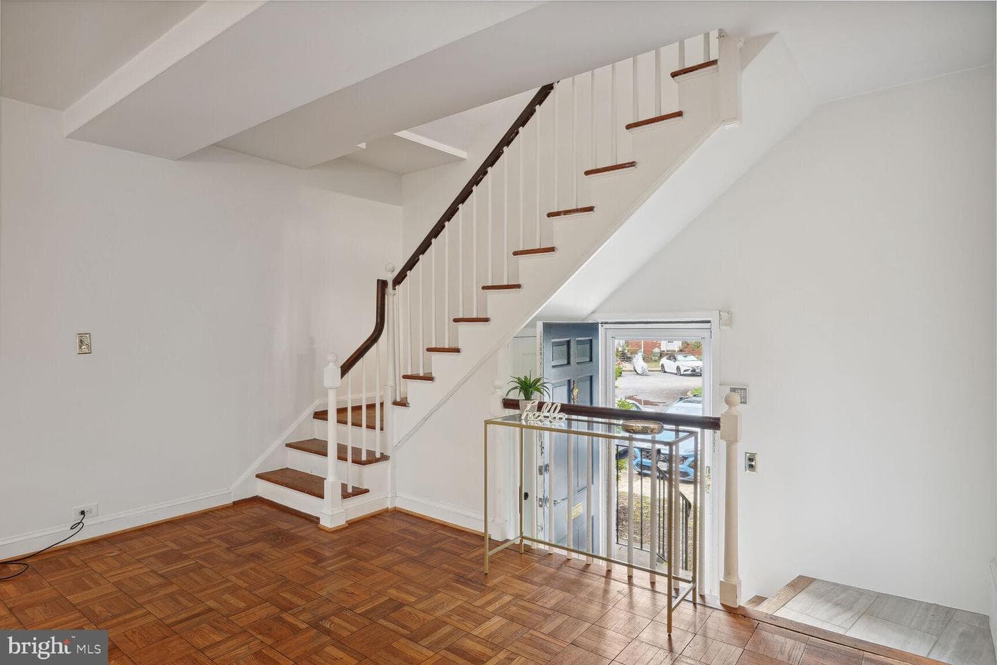 1613 Ripon Place photo 4