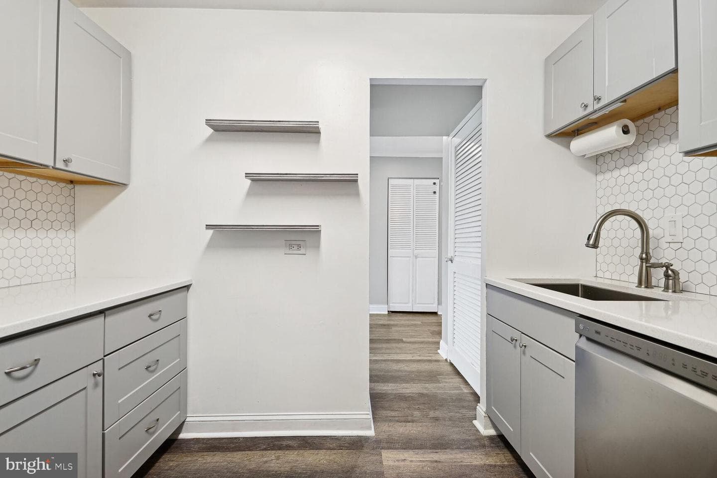 5340 Holmes Run Parkway #1510 photo 12
