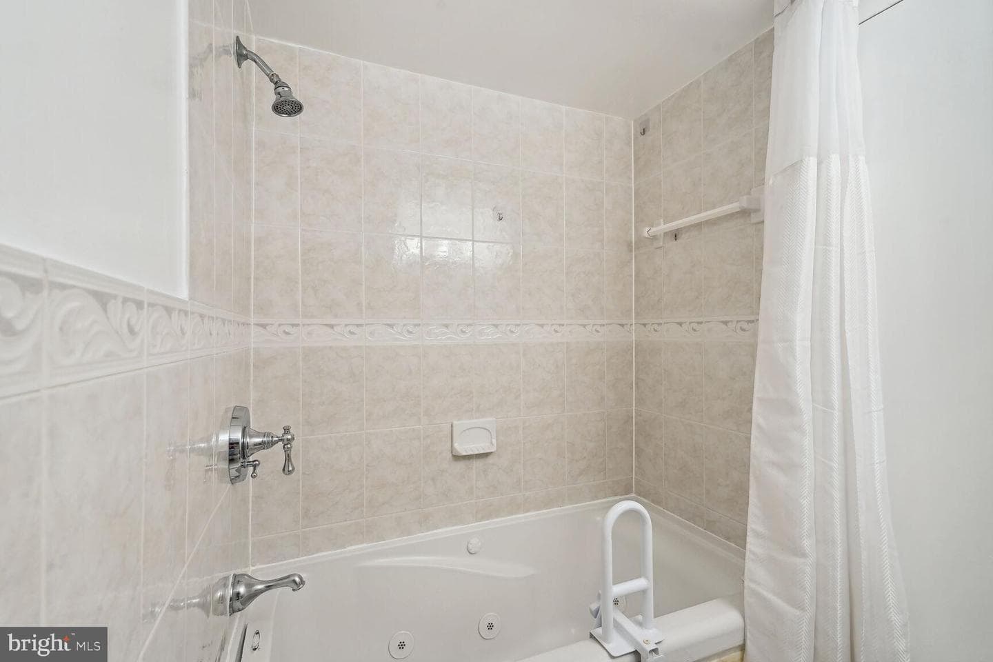 5340 Holmes Run Parkway #1510 photo 24