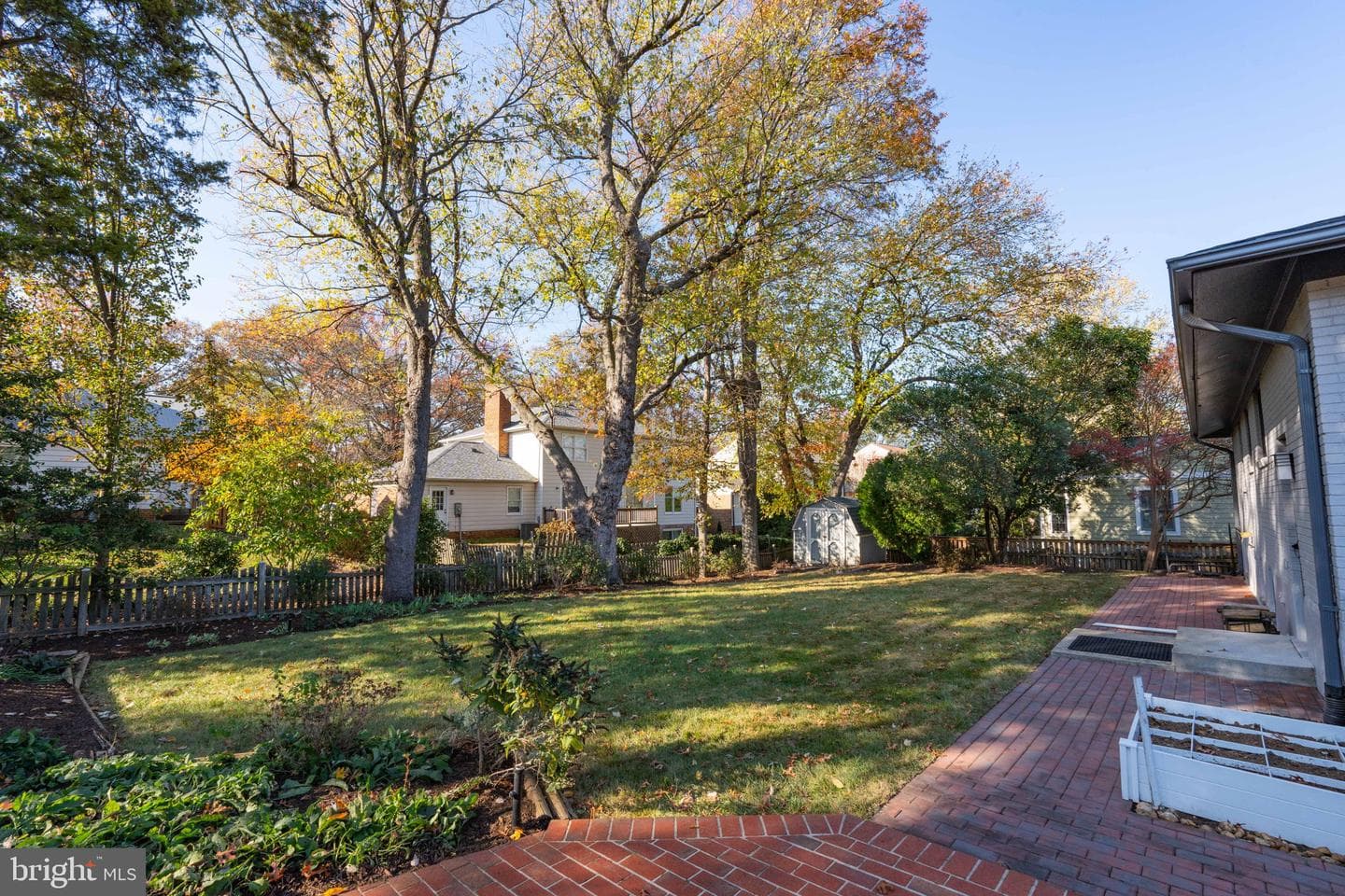 2216 N Early Street N photo 37