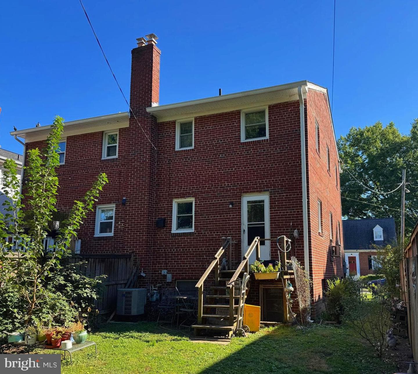 8 E Glendale Avenue photo 4