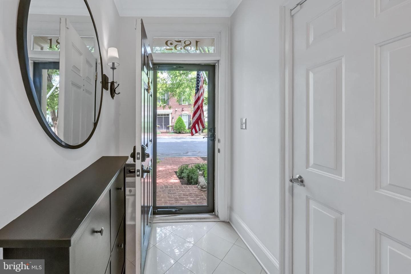 1852 Potomac Greens Drive photo 3