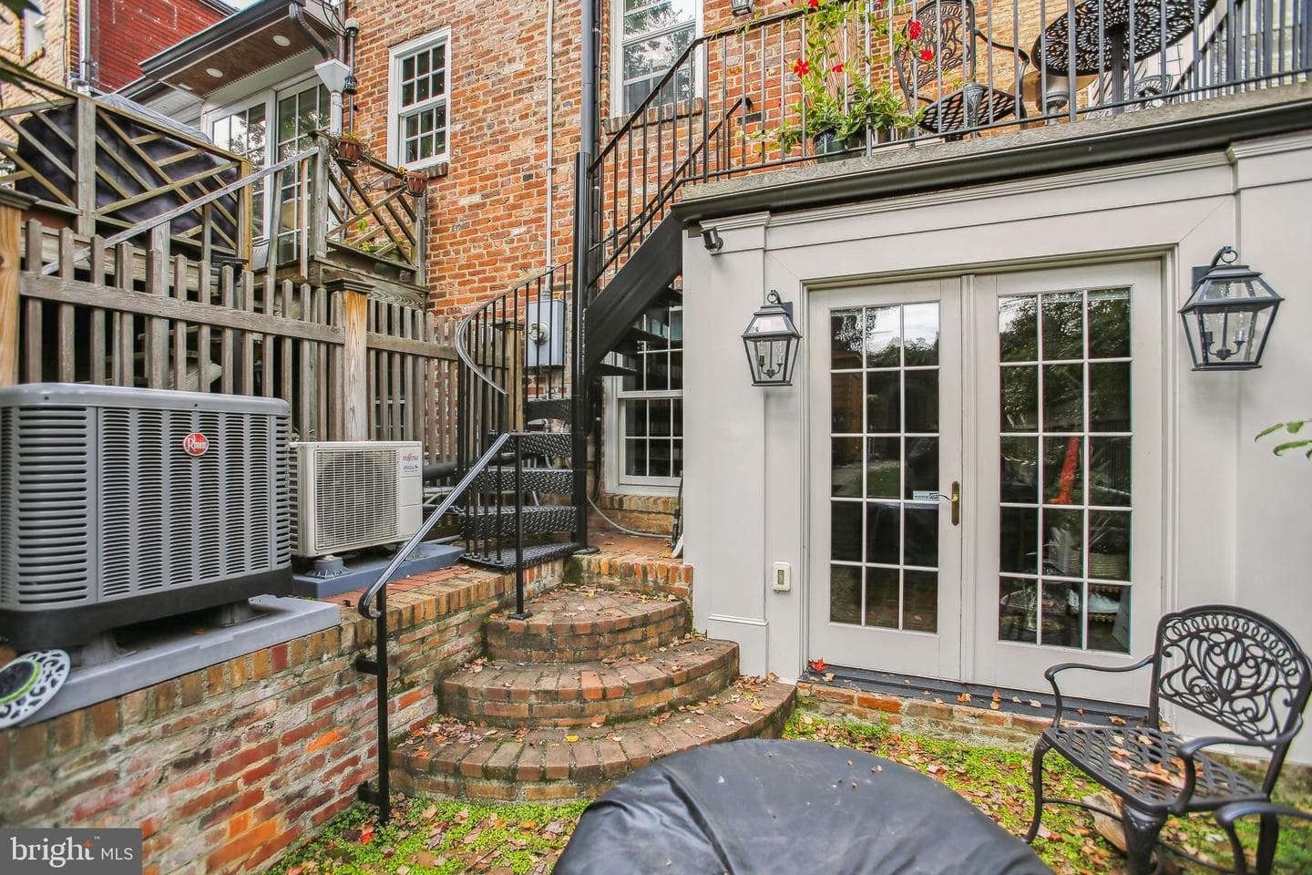 1110 Prince Street photo 30