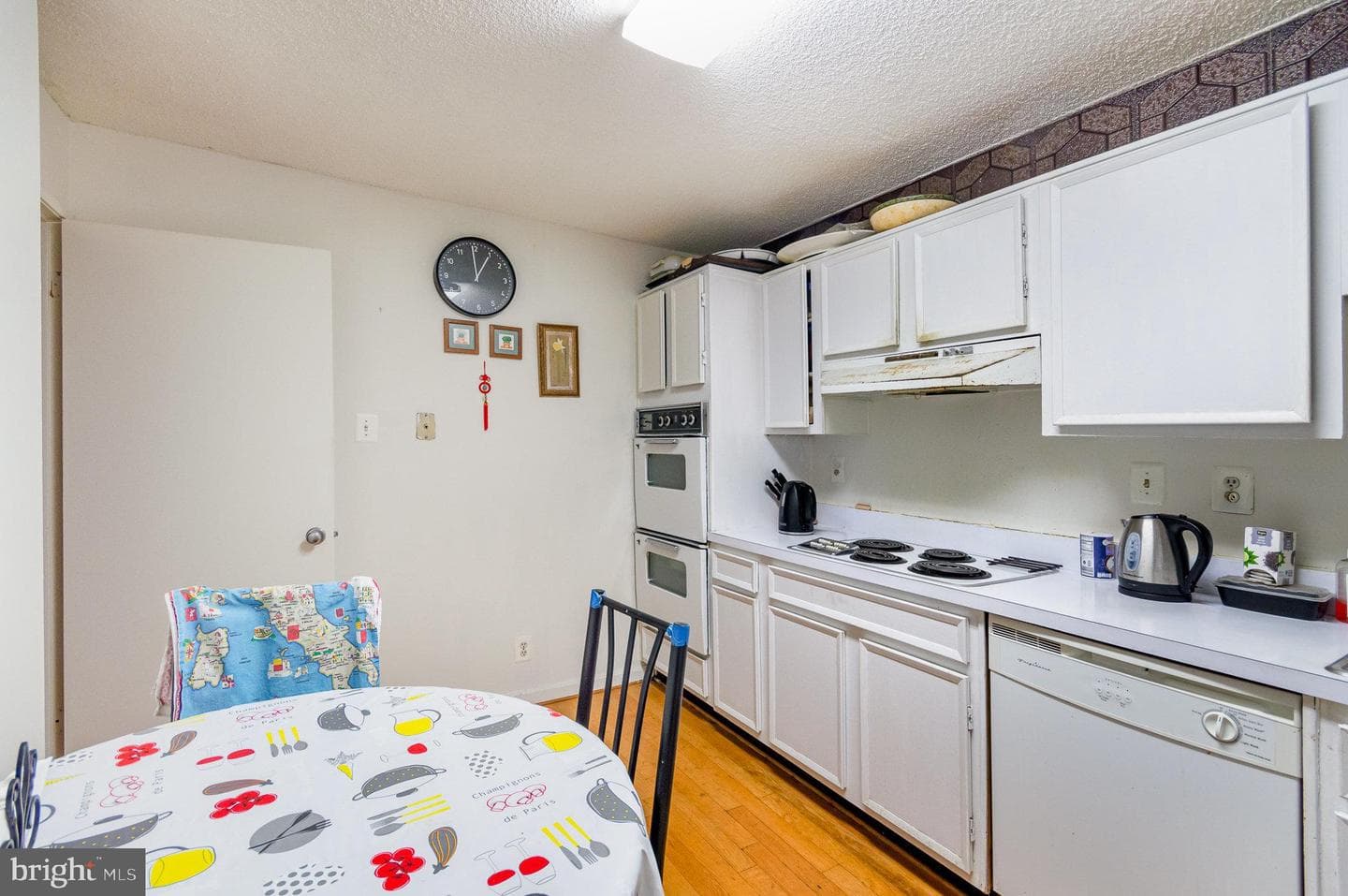 203 Yoakum Parkway #603 photo 11