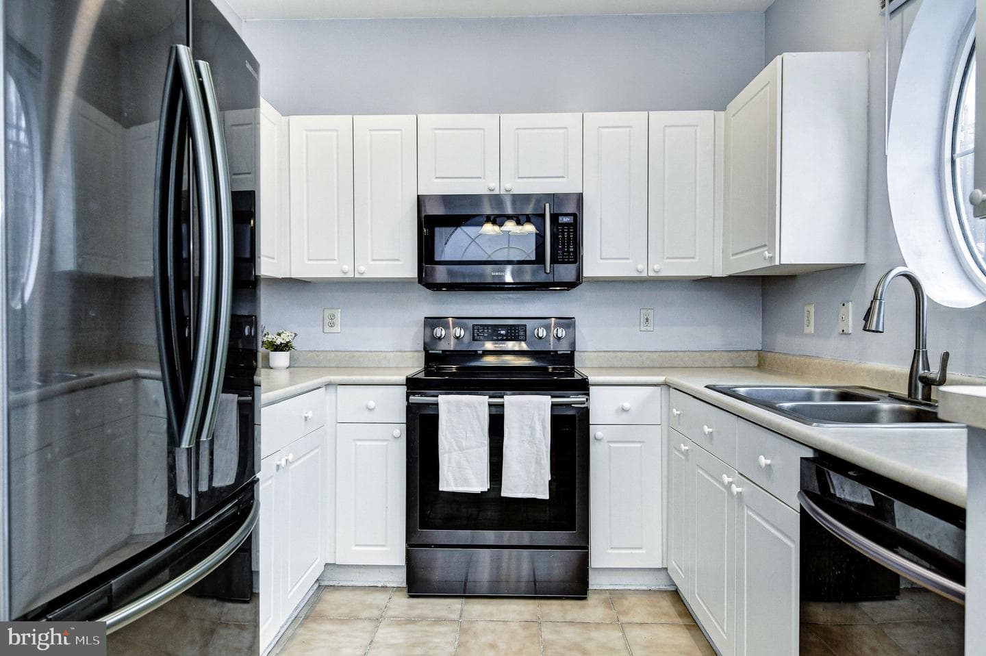 4560 Strutfield Lane #1102 photo 12