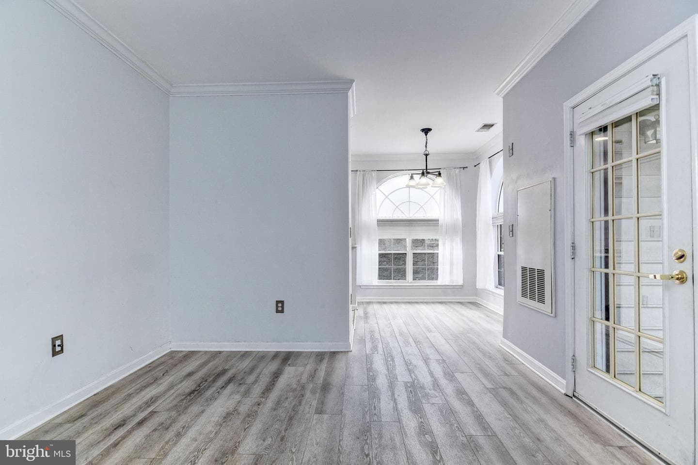 4560 Strutfield Lane #1102 photo 8
