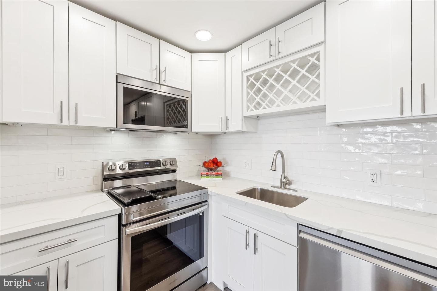 6301 Stevenson Avenue #1108 photo 4