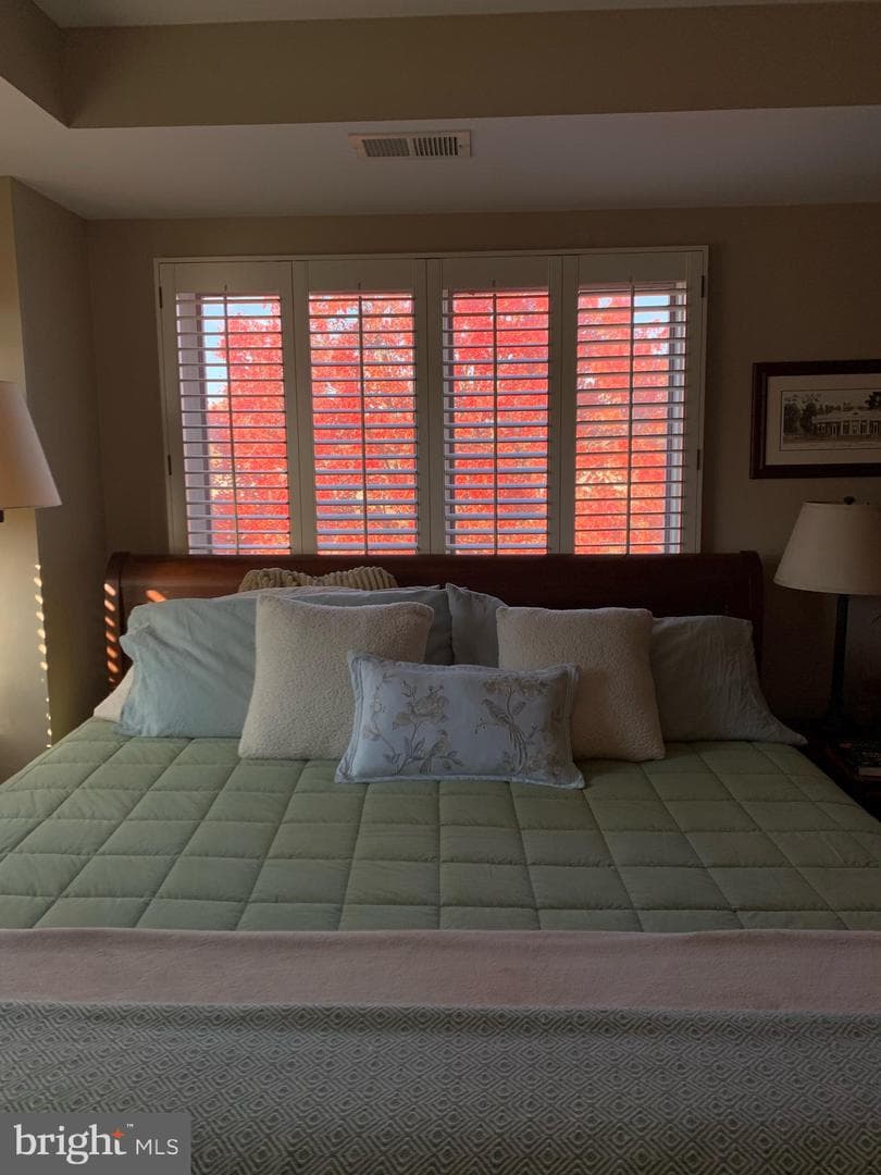 505 E Braddock Road #204 photo 18