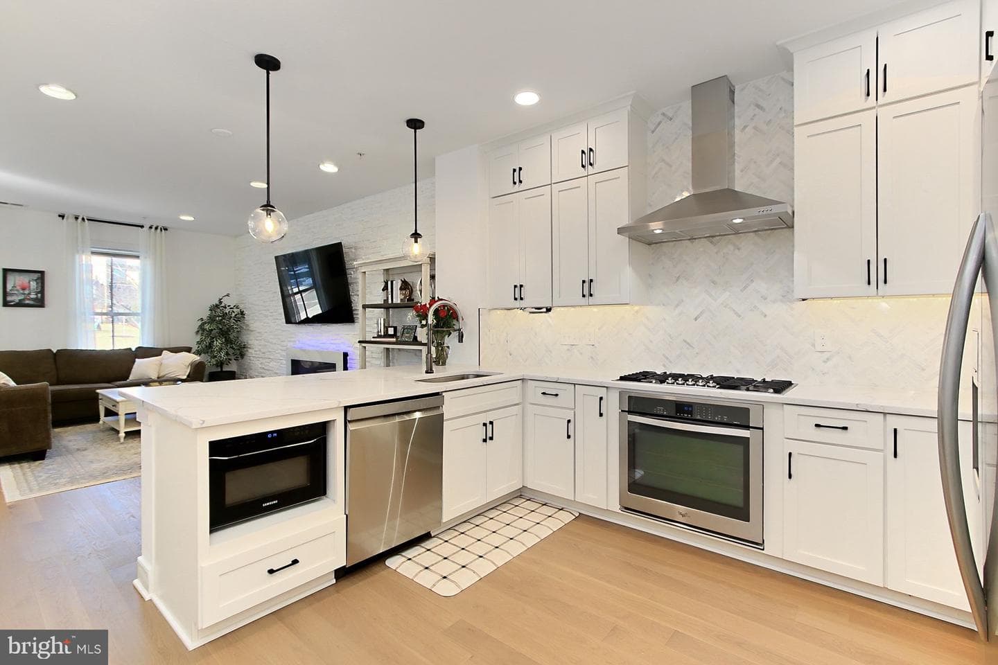 2401 Conoy Street photo 16