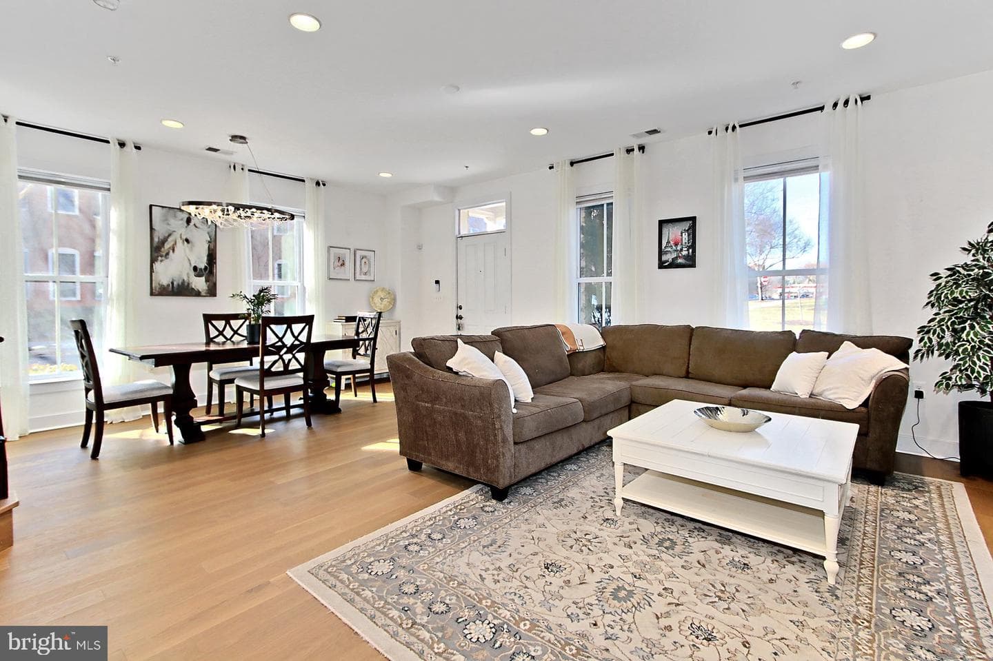 2401 Conoy Street photo 9